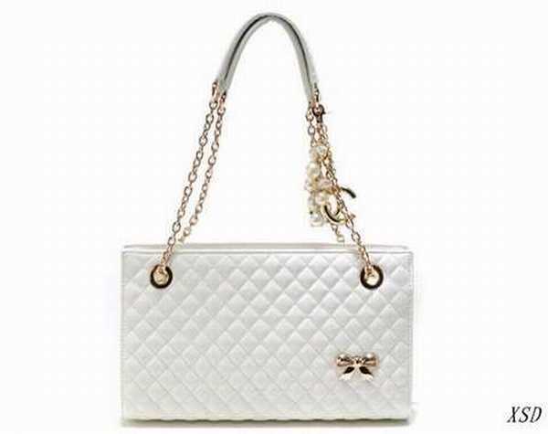 sac chanel vide dressing